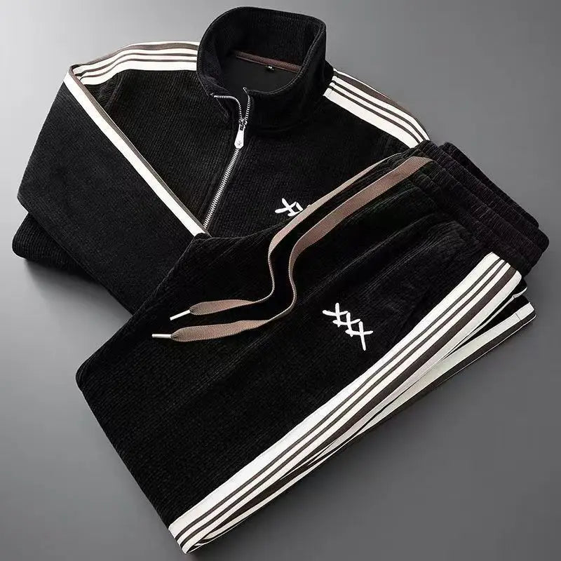 Herren Trainingsanzug mit Stehkragen-Jacke und schmal zulaufender Jogginghose