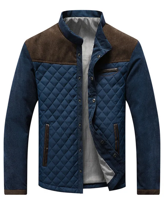 Dunkelblaue Steppjacke mit braunen Schulterdetails, Stehkragen und Reißverschlusstaschen. Modische Herrenjacke für Herbst und Winter.