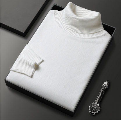 Weiße Rollkragenpullover in Geschenkbox auf schwarzem Hintergrund, neben einer eleganten Armbanduhr. Hochwertige Mode, stilvolles Design.