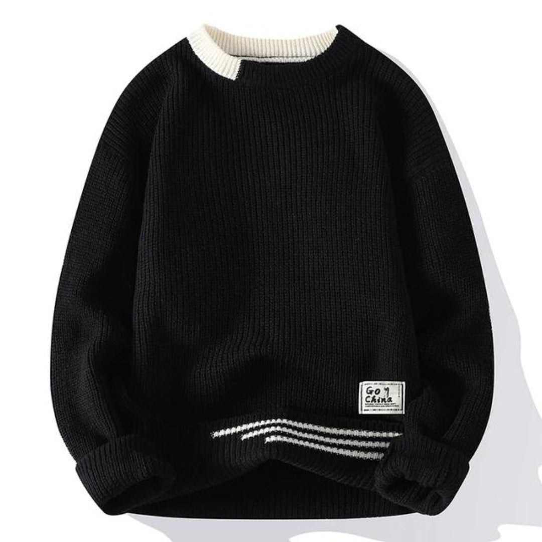 Schwarzer Strickpullover mit weißem Rundhalsausschnitt und gestreiftem Saum, lässiges Design, ideal für Herbstmode, Herrenbekleidung.