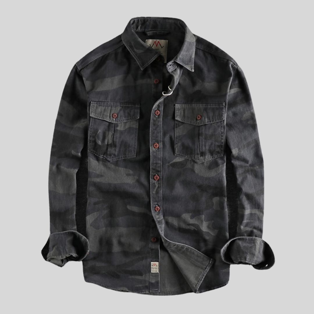 Camouflage-Hemd für Herren, langärmlig, mit Knopfleiste und Brusttaschen, ideal für Outdoor-Aktivitäten, modisches Design in Grautönen.