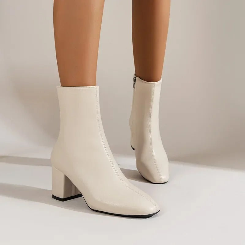 Damen Stiefeletten mit Blockabsatz und Spitze