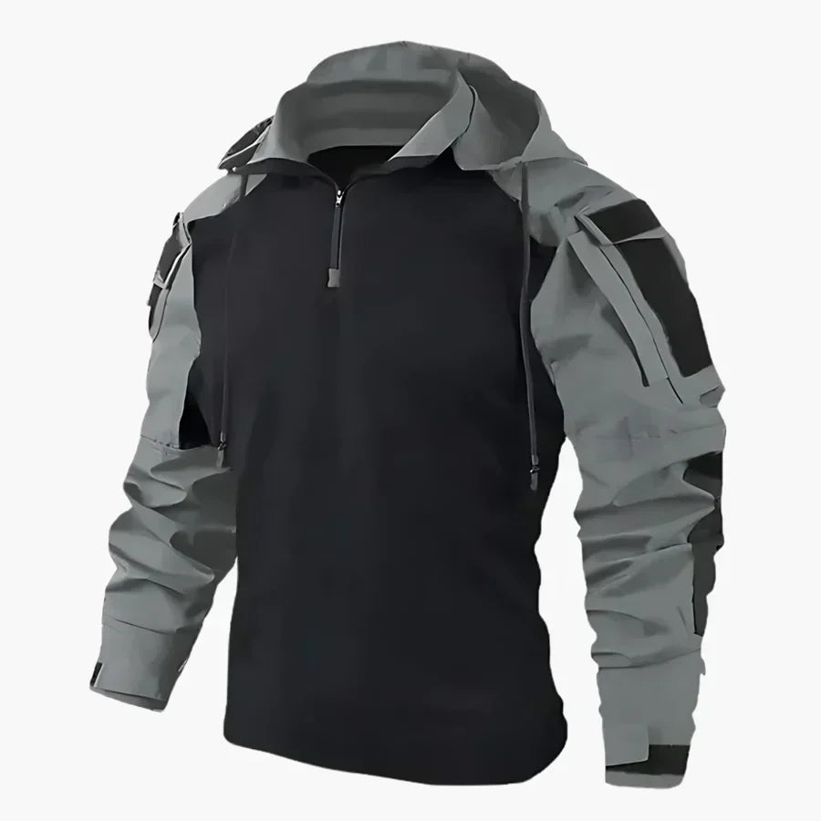 Schwarzer und grauer taktischer Hoodie mit Kapuze, Reißverschluss und mehreren Taschen. Outdoor-Bekleidung, funktional und stilvoll für Abenteuer.