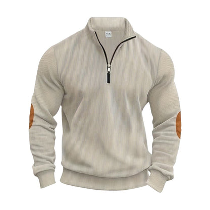 Beiger Herrenpullover mit Reißverschluss und braunen Ellbogen-Patches, modisches Design, langärmlig, ideal für Herbstmode und Freizeitkleidung.