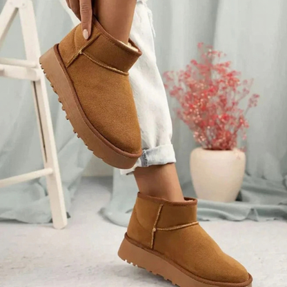 Damen Stiefel mit Plateau und Slip On Design