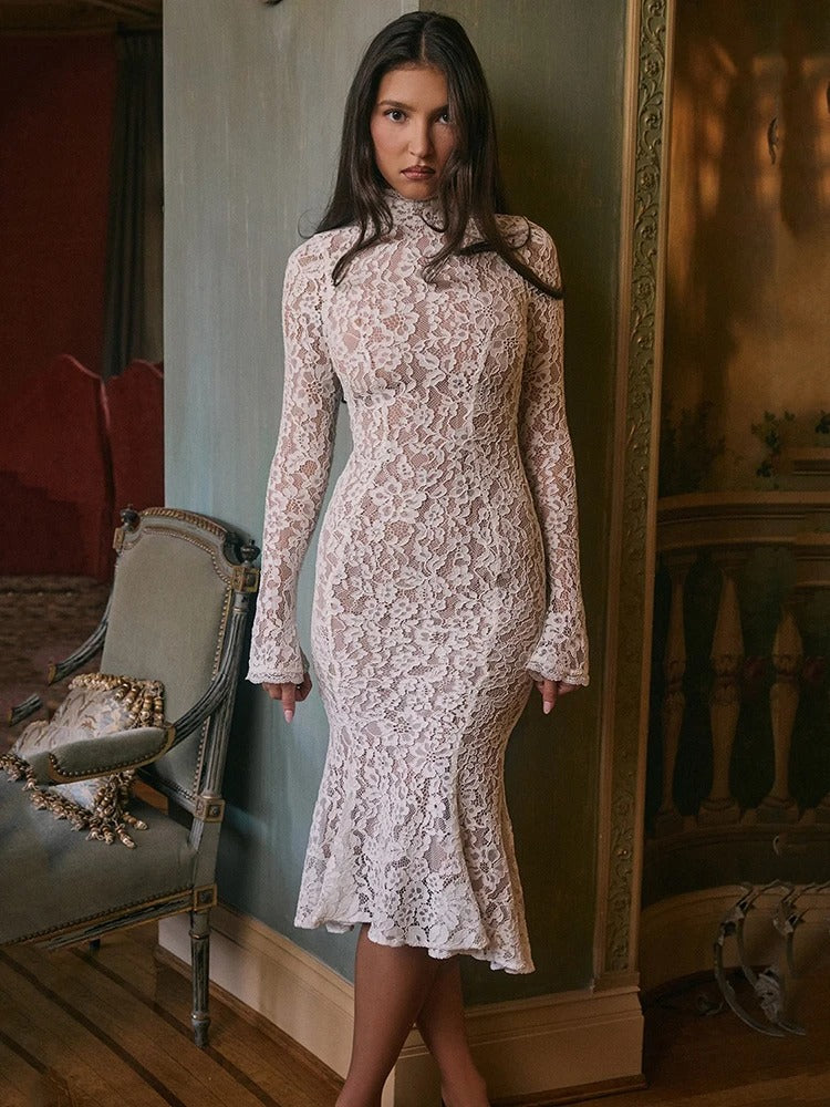 Elegantes Spitzenkleid mit Stehkragen