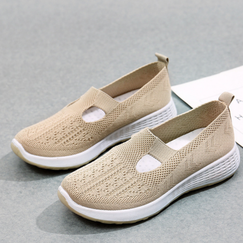 Beige Damen-Sneaker mit Strickmuster, rutschfeste Sohle, atmungsaktiv, bequem, ideal für Freizeit und Sport.