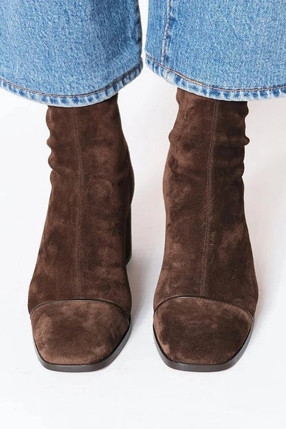 Damen-Stiefeletten aus Wildleder mit seitlichem Reißverschluss und eckiger Zehenpartie