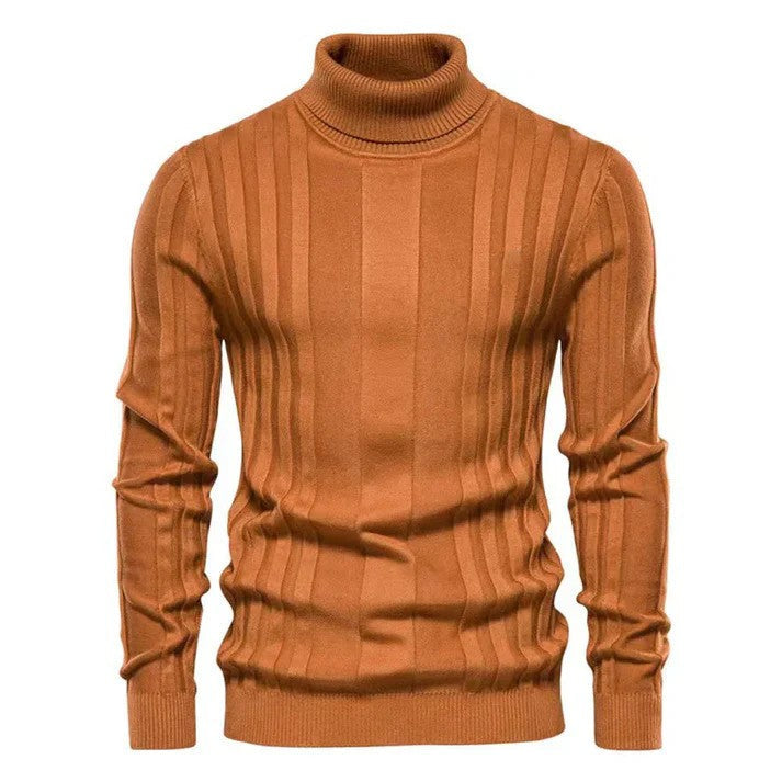 Brauner Rollkragenpullover aus Strick mit vertikalen Streifen, modisch und warm, ideal für Herbst und Winter. Herrenmode, eleganter Stil.