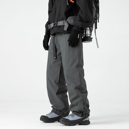 Herren Skihose mit Hardshell für Wärme und Schutz auf der Piste