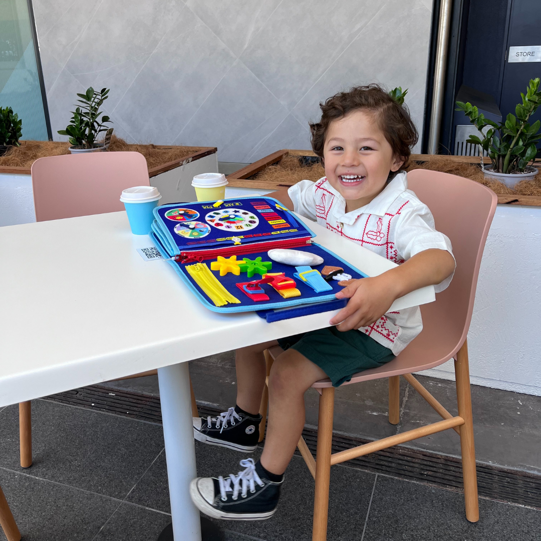 Montessori Beschäftigungsbrett für Kleinkinder