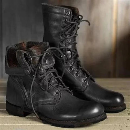 Braune Combat Boots aus Leder für Damen, wadenhoch und mit Schnürung